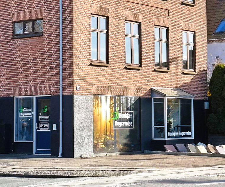 Svendborg Begravelse - Værdig Afskeds eftf- Houkjær Begravelse, bedemand i Svendborg