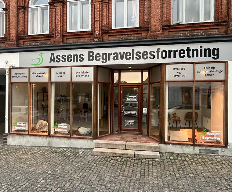 Assens Begravelsesforretning - Peter Klæmmensen Eftf. - Houkjær Begravelse, bedemand i Assens