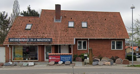 Bedemand H.J. Madsen Åbyhøj, bedemand i Aarhus