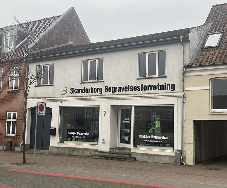 Skanderborg Begravelsesforretning - Houkjær Begravelse, bedemand i Skanderborg