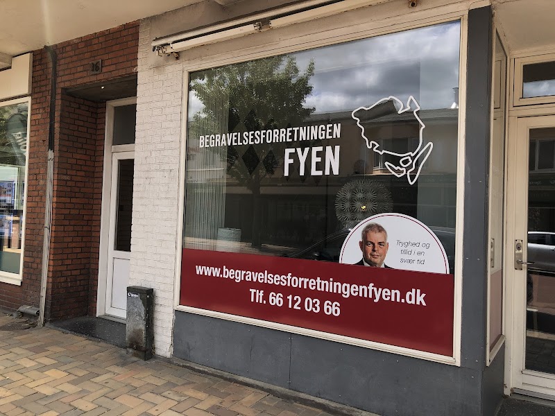 Begravelsesforretningen Fyen - Peter Klæmmensens Eftf. - Houkjær Begravelse, bedemand i Odense